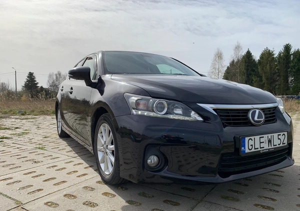 Lexus CT cena 43400 przebieg: 260000, rok produkcji 2012 z Lębork małe 137